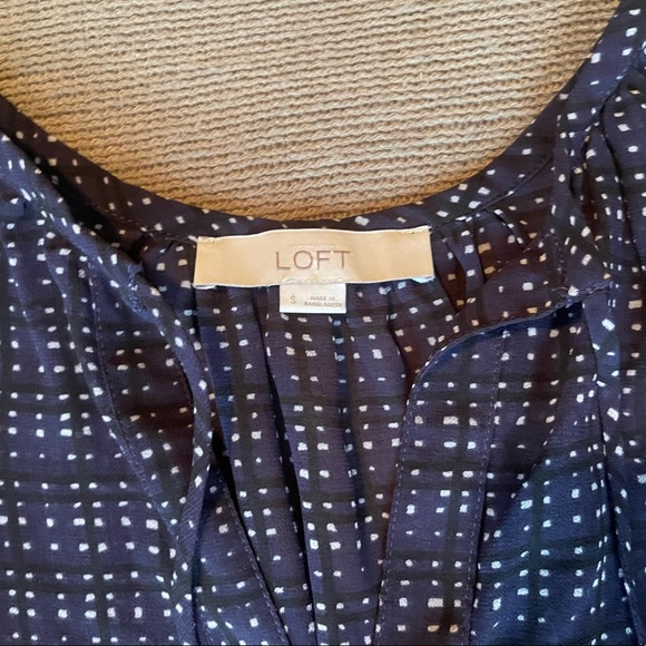 Loft Navy/Black Patterned Sleeveless Blouse - Picture 4 of 5